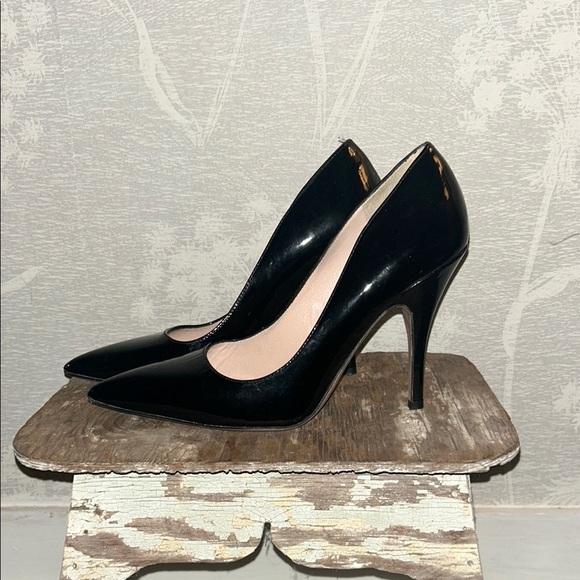 KATE SPADE • Black High Heels • Shiny • Size 5 & 5 1/2 - Picture 1 of 7
